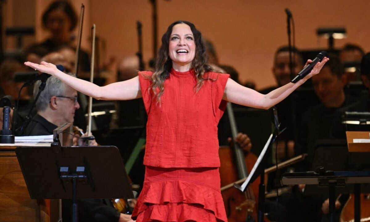 natalia-lafourcade-agota-boletos-y-abre-una-nueva-fecha-a-su-cancionera-tour-en-cdmx