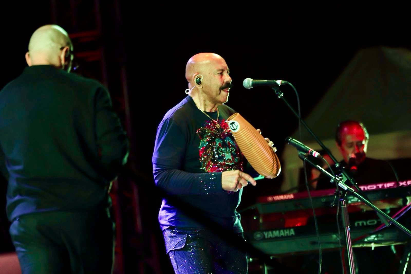 San Luis Capital se rinde al ritmo de Óscar D’León en una noche de baile y sabor.