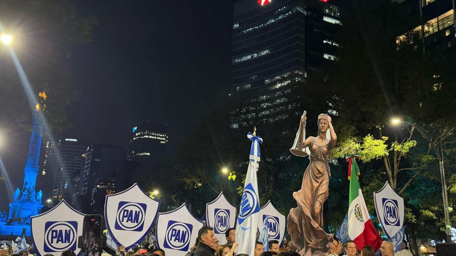 PAN protesta desde el Ángel de la independencia contra fraude judicial.