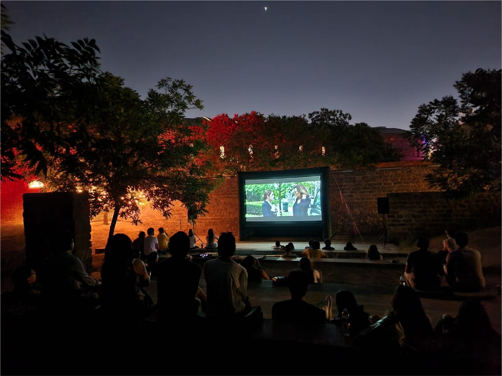 “Noche Panóptica” cultura, amor y amistad en el CEART.