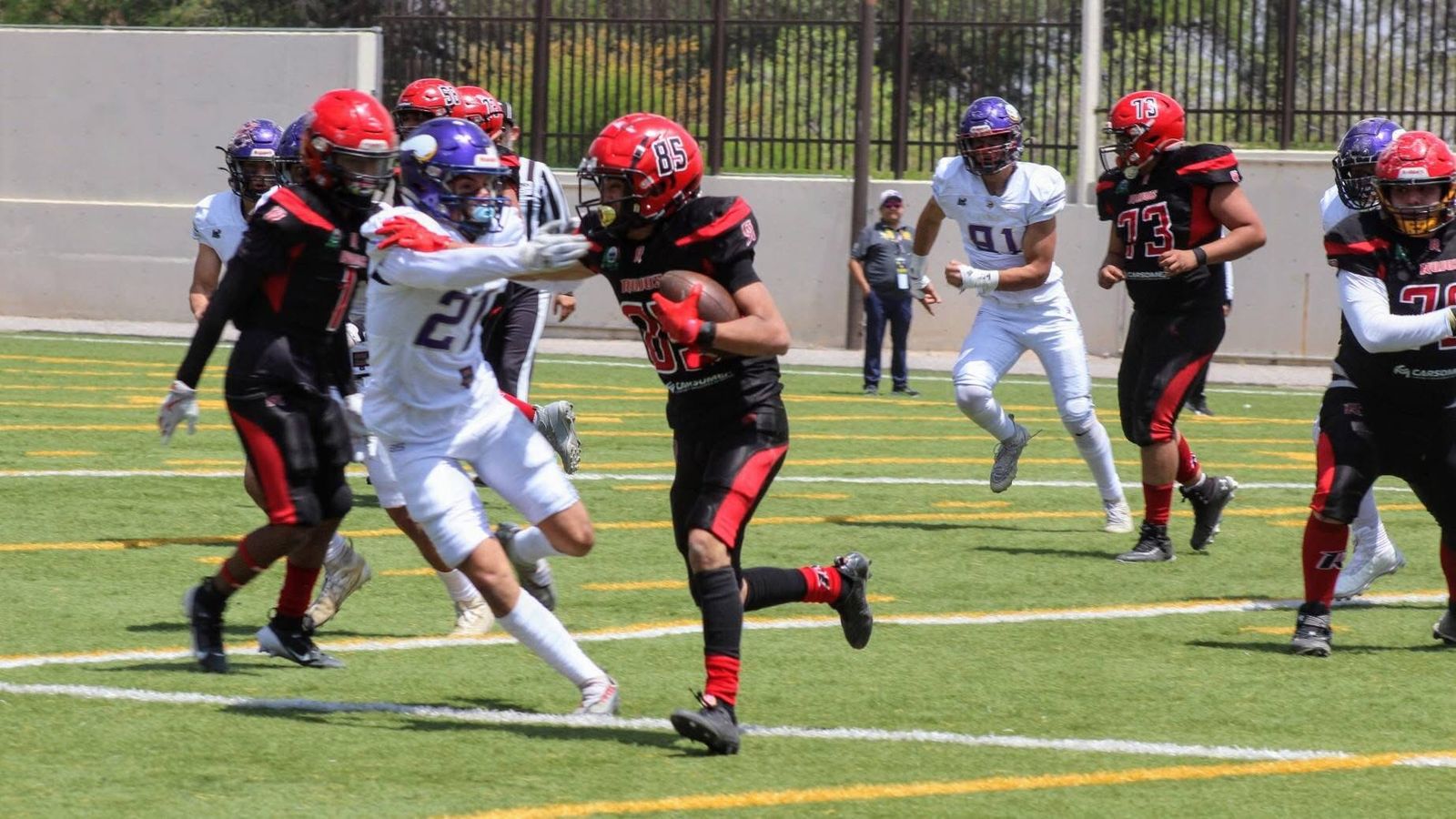 Rojos SLP Se Enfrentan a Vikingos de Torreón en un Juego de Alta Intensidad.