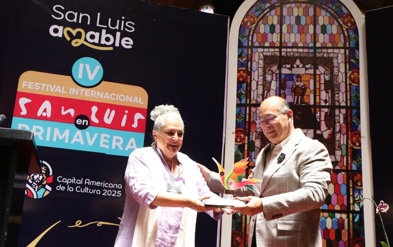 Laura Esquivel inspira revoluciones a través del arte, con su conferencia Mujeres Semilla.