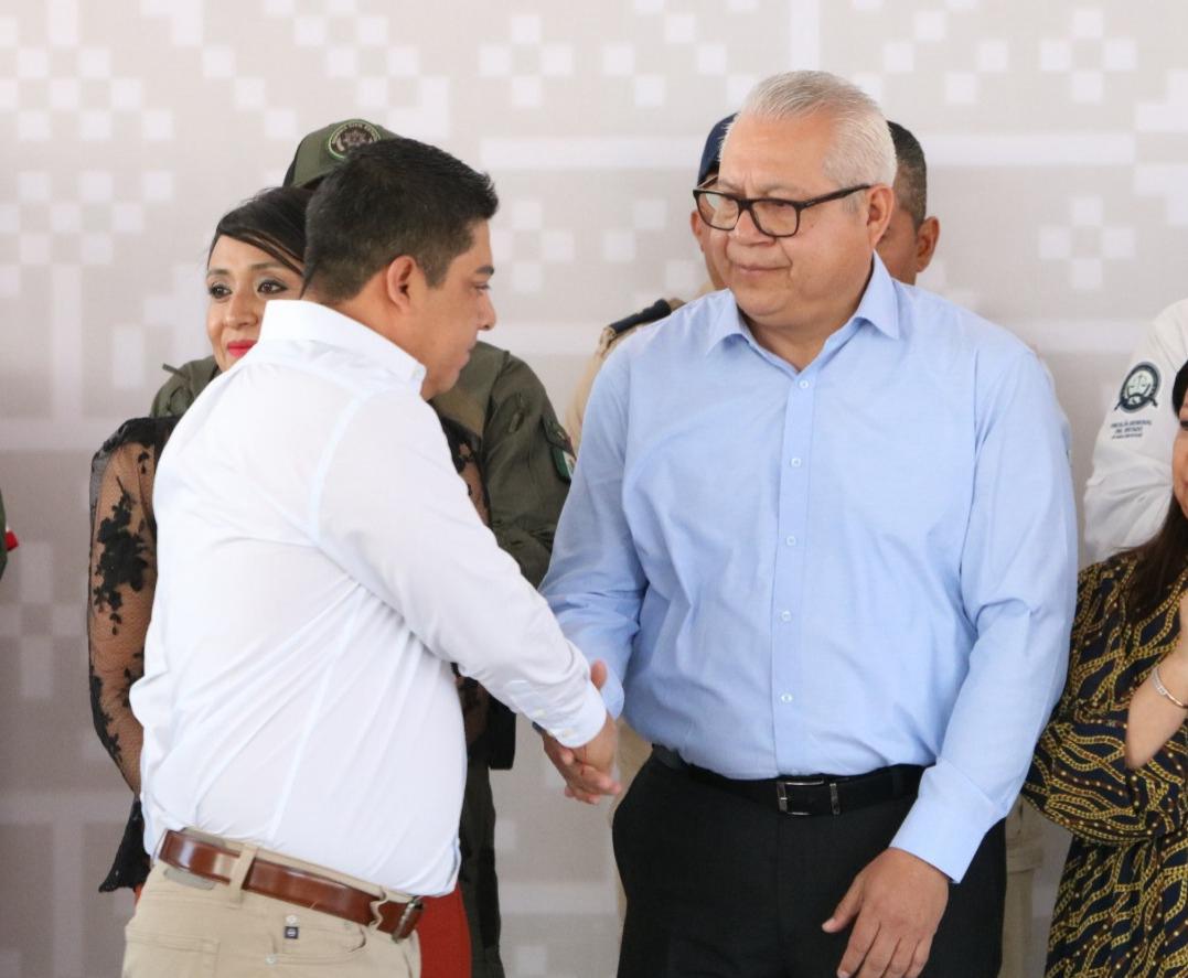 Gobernador formaliza nombramiento de Jesús Juárez como Secretario de Seguridad.