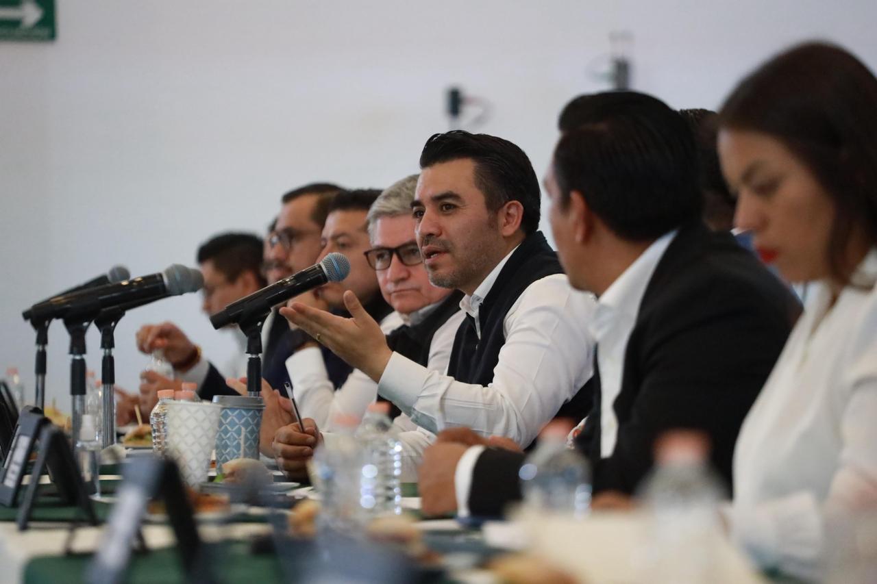 Impulsa Conagua inversiones de los tres órdenes de gobierno en obras hidráulicas que mejoren servicios de agua para la población.